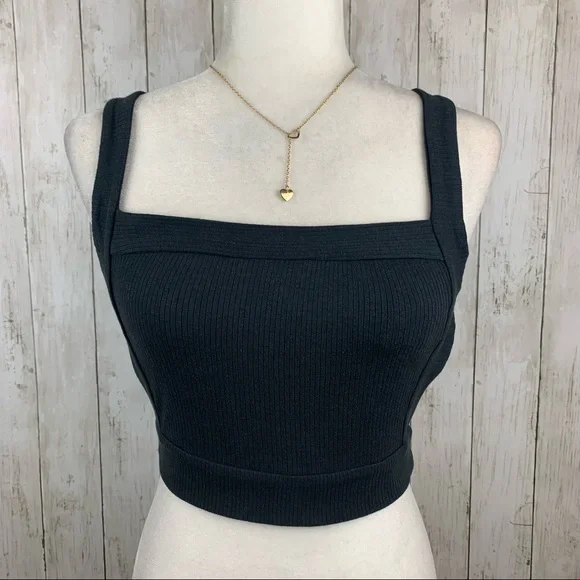 🔥URBAN OUTFITTERS🔥IZZY RIBBED OPEN BACK CROP TOP BLACK XS & LARGE NWT - Picture 5 of 9